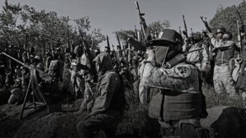 Una investigación de The Intercept documentó que munición empleada en combates de cárteles en Michoacán incluye casquillos con marcas de fábrica de plantas de Estados Unidos